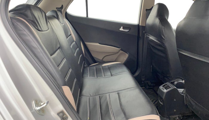 2017 Hyundai Grand i10 SPORTZ 1.2 KAPPA VTVT, Petrol, Manual, 59,232 km, Right Side Rear Door Cabin