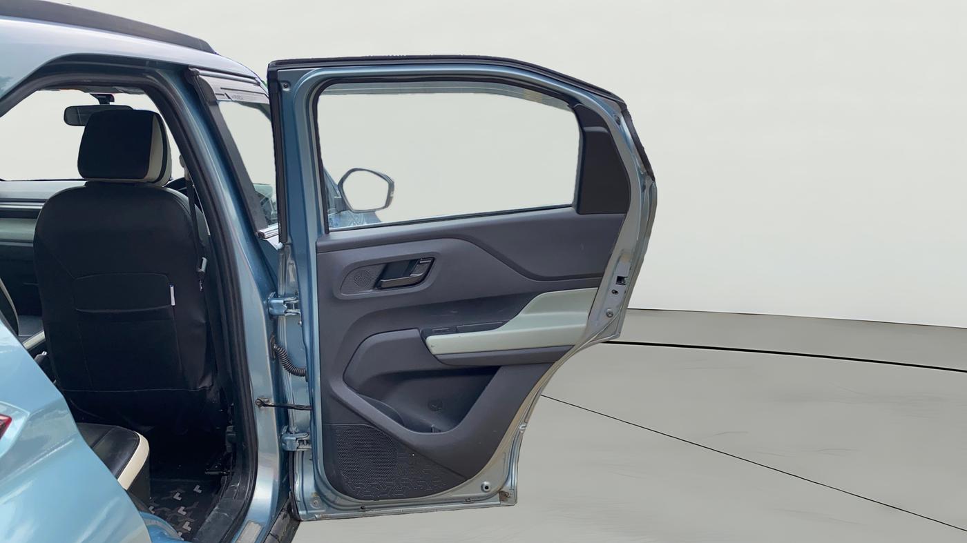 2023 Tata PUNCH ADVENTURE AMT, CNG, Automatic, 26,328 km, RHS Rear Door