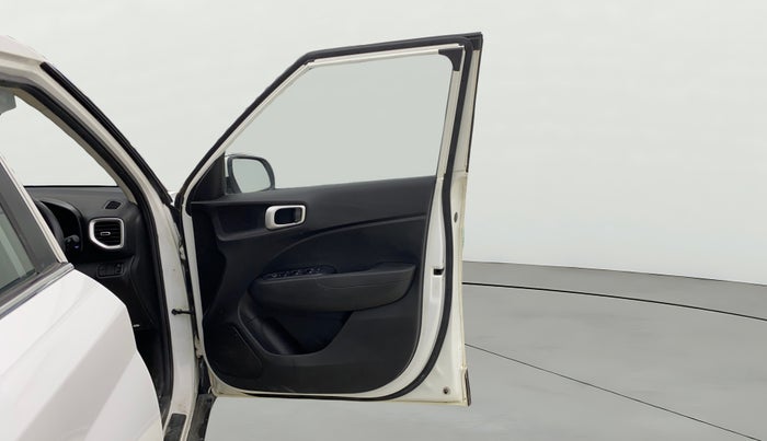 2021 Hyundai VENUE SX 1.0 TURBO, Petrol, Manual, 45,446 km, RHS Front Door