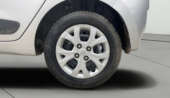 2015 Hyundai Grand i10 SPORTZ 1.2 KAPPA VTVT, Petrol, Manual, 38,450 km, Left Rear Wheel