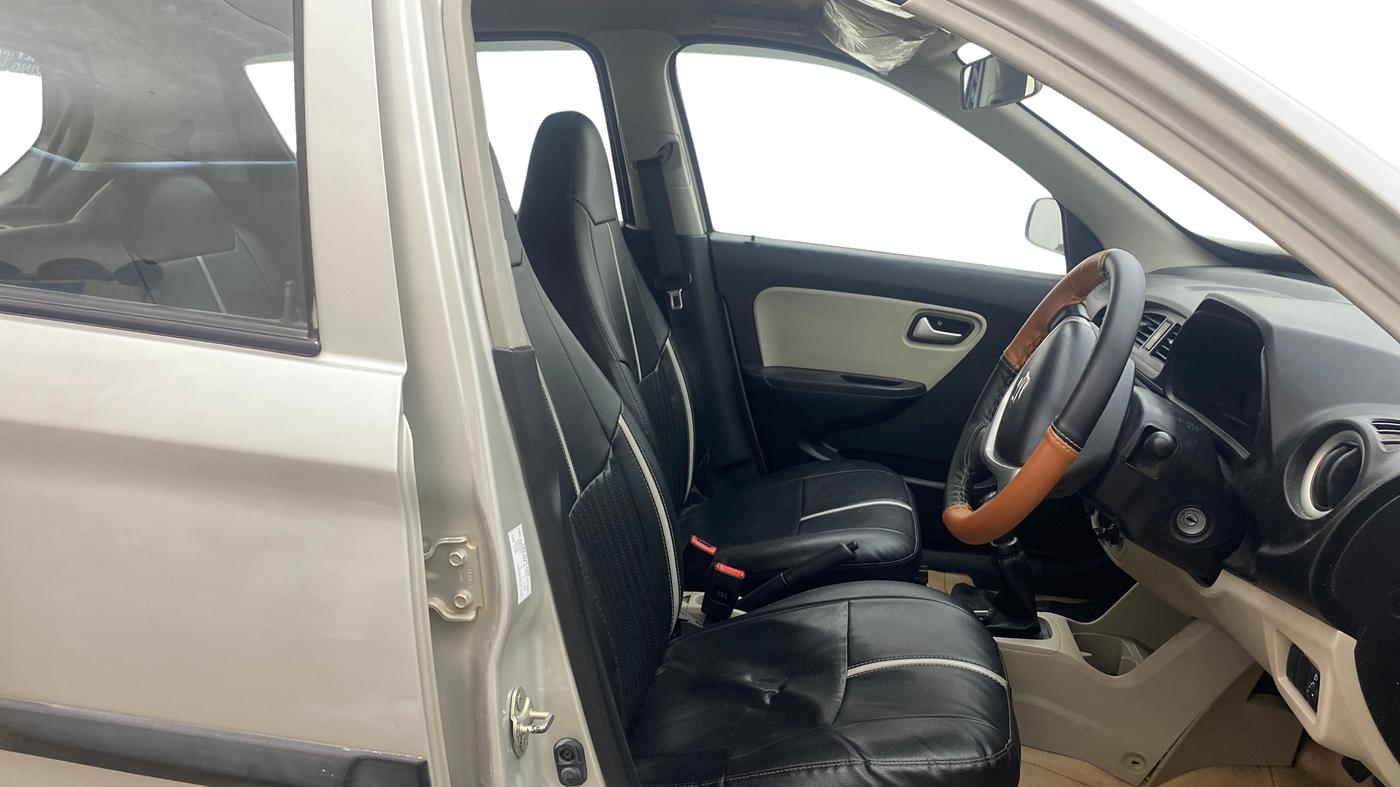 2019 Maruti Alto LXI O, Petrol, Manual, 58,465 km, Right Side Front Door Cabin