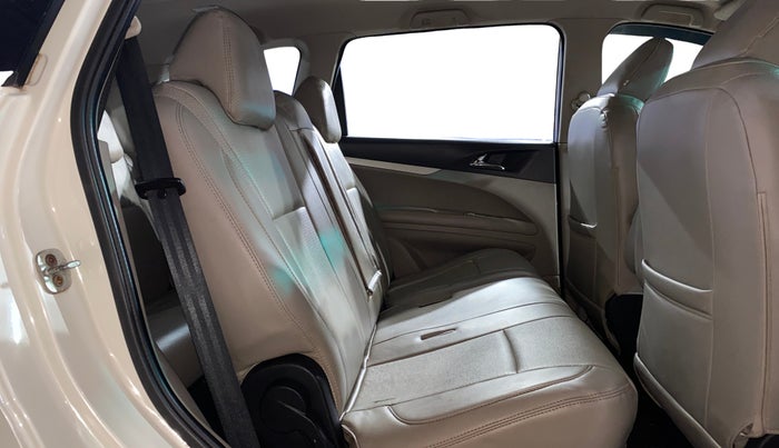 2020 Mahindra MARAZZO M 6 + 8 STR, Diesel, Manual, 87,670 km, Right Side Rear Door Cabin