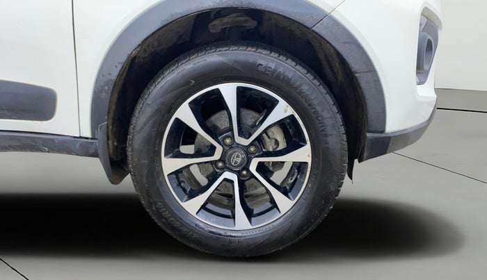 2021 Tata NEXON XZA PLUS PETROL, Petrol, Automatic, 59,832 km, Right Front Wheel