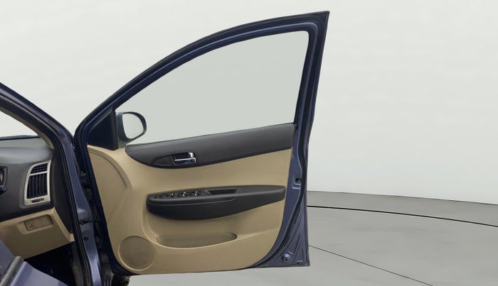 2014 Hyundai i20 SPORTZ 1.4 CRDI, Diesel, Manual, 75,389 km, RHS Front Door