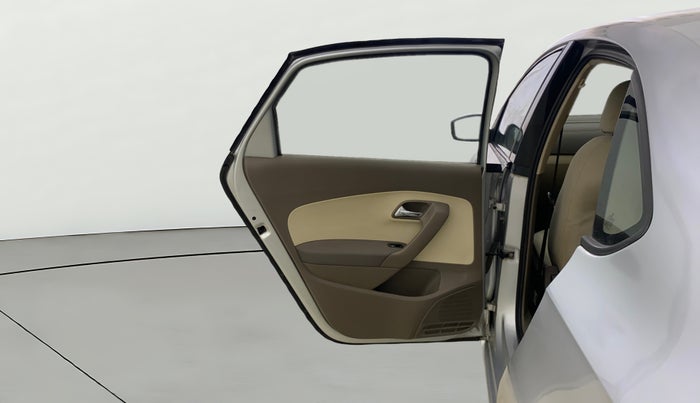 2014 Skoda Rapid AMBITION 1.6 MPI MT, Petrol, Manual, 49,878 km, LHS Rear Door