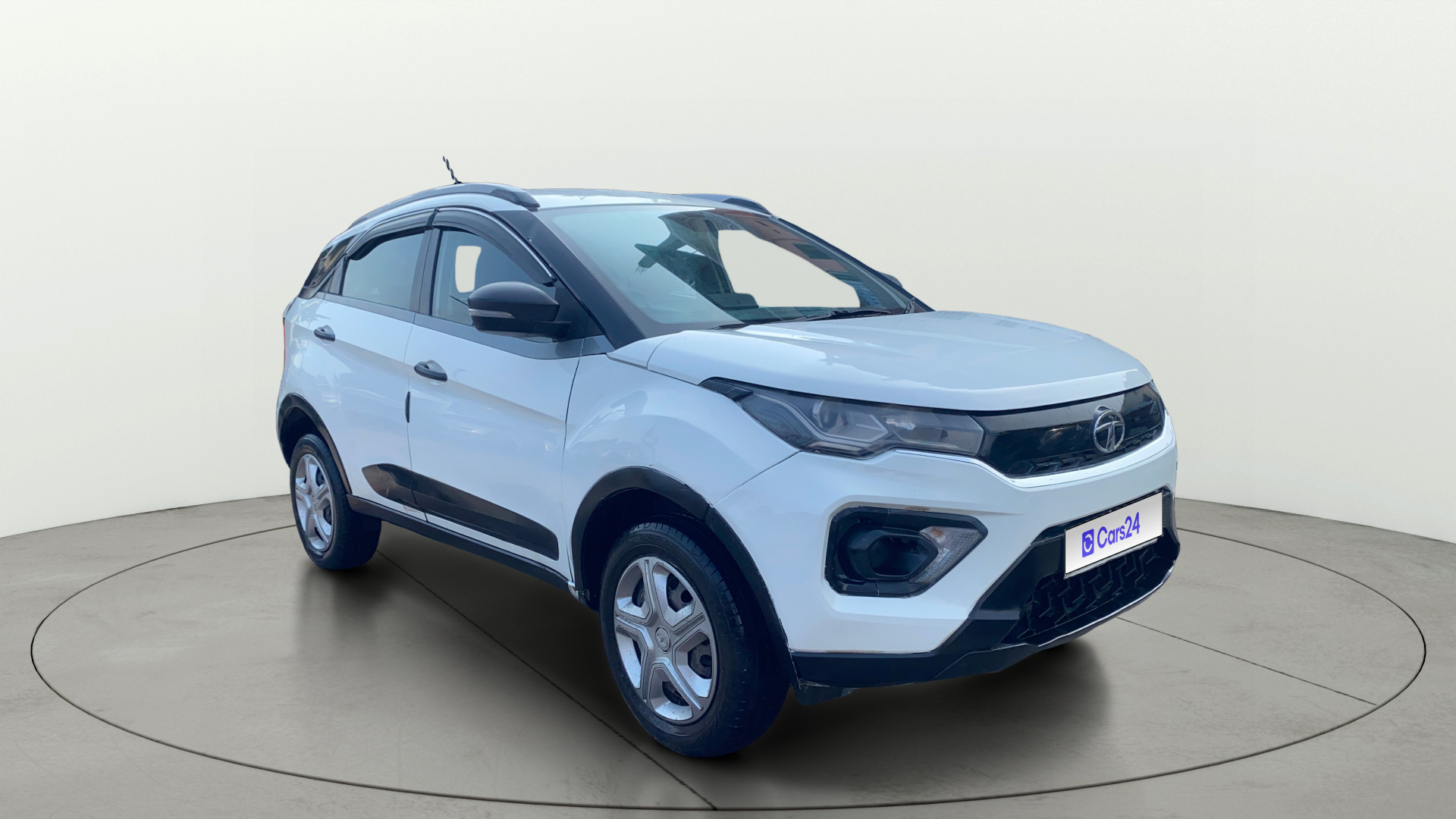 2020 Tata Nexon XM PETROL