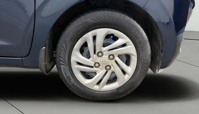 2021 Hyundai GRAND I10 NIOS MAGNA AMT 1.2 KAPPA VTVT, Petrol, Automatic, 1,00,812 km, Right Front Wheel