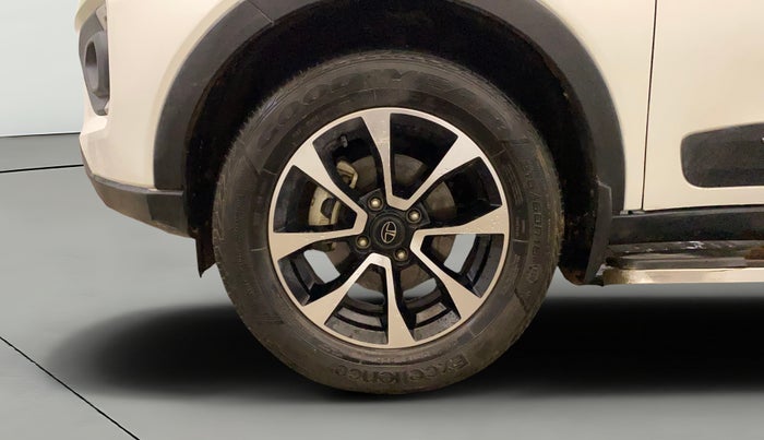 2021 Tata NEXON XZA PLUS (O) PETROL, Petrol, Automatic, 49,367 km, Left Front Wheel