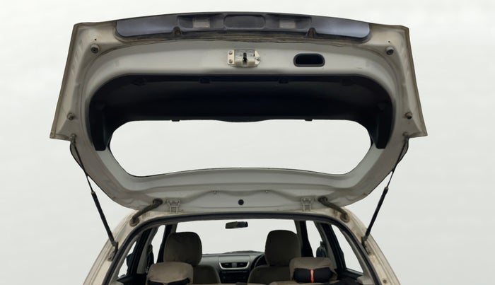 2017 Maruti Swift VXI, Petrol, Manual, 86,848 km, Boot Door Open