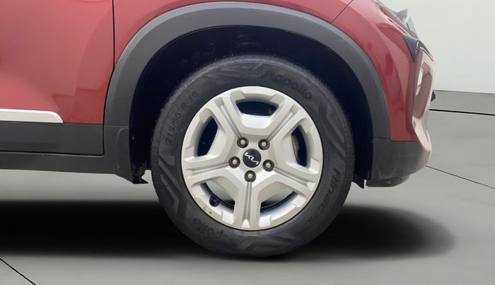 2021 KIA SONET HTK PLUS 1.0 IMT, Petrol, Manual, 27,095 km, Right Front Wheel