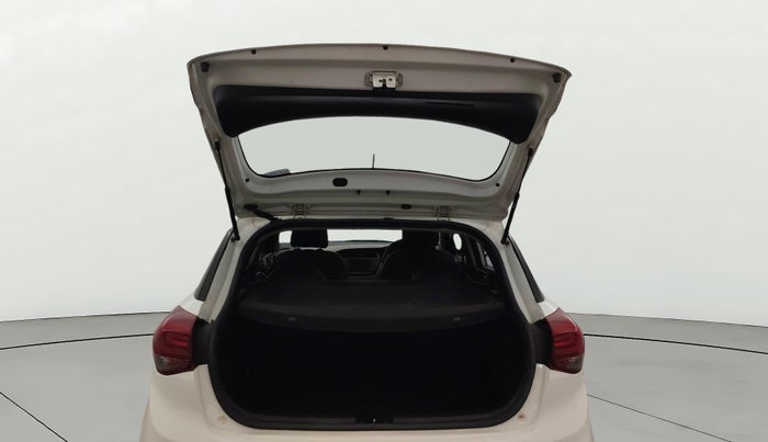 2020 Hyundai Elite i20 SPORTZ PLUS 1.2, Petrol, Manual, 77,387 km, Boot Door Open