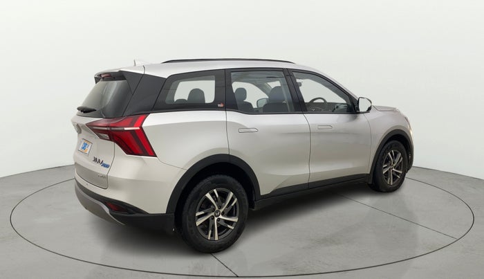 2022 Mahindra XUV700 AX 5 P AT 5 STR, Petrol, Automatic, 28,300 km, Right Back Diagonal