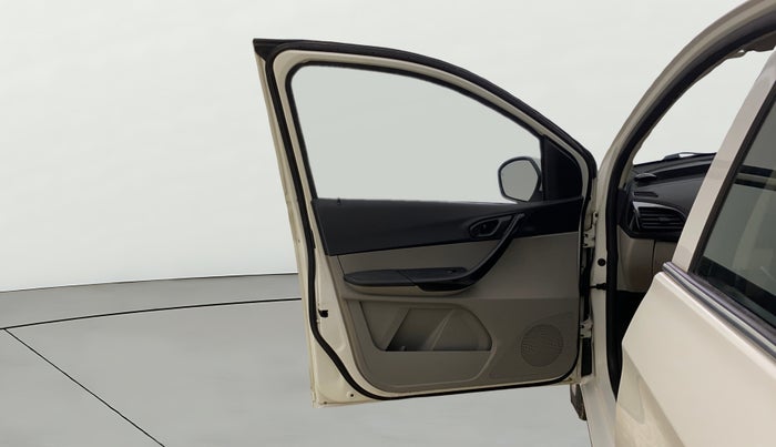 2017 Tata Tiago XT PETROL, Petrol, Manual, 1,05,773 km, LHS Front Door