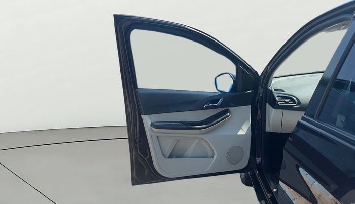 2022 Tata Tiago XZ PLUS PETROL, Petrol, Manual, 30,891 km, LHS Front Door