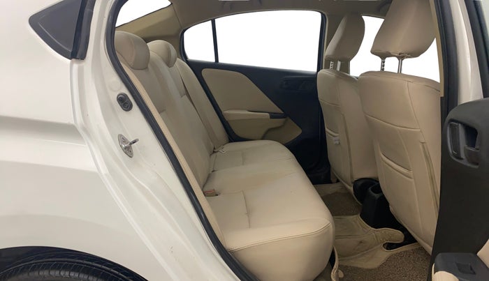 2014 Honda City 1.5L I-VTEC S MT, Petrol, Manual, 1,05,375 km, Right Side Rear Door Cabin