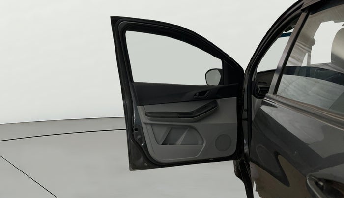 2023 Tata Tiago XT CNG, CNG, Manual, 23,232 km, LHS Front Door