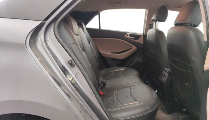 2018 Hyundai Elite i20 ASTA 1.2, Petrol, Manual, 37,545 km, Right Side Rear Door Cabin