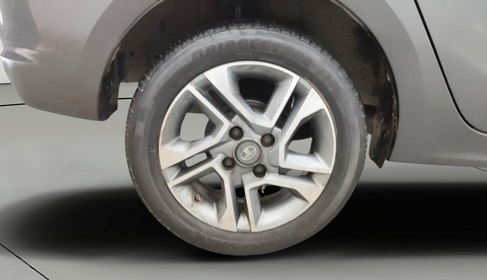 2022 Tata TIGOR XZA PLUS PETROL, Petrol, Automatic, 43,212 km, Right Rear Wheel