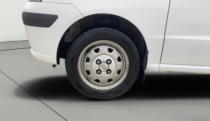 2014 Hyundai Santro Xing GL PLUS, Petrol, Manual, 82,109 km, Left Front Wheel