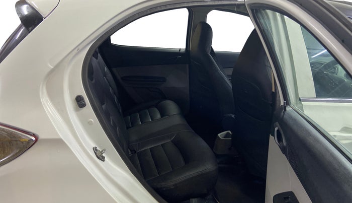 2018 Tata Tiago XT PETROL, Petrol, Manual, 76,449 km, Right Side Rear Door Cabin
