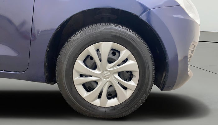 2022 Maruti Swift VXI, Petrol, Manual, 67,749 km, Right Front Wheel