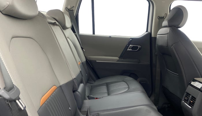 2025 KIA SYROS HTX Plus (O) 1.0 Turbo 7DCT, Petrol, Automatic, 3,947 km, Right Side Rear Door Cabin