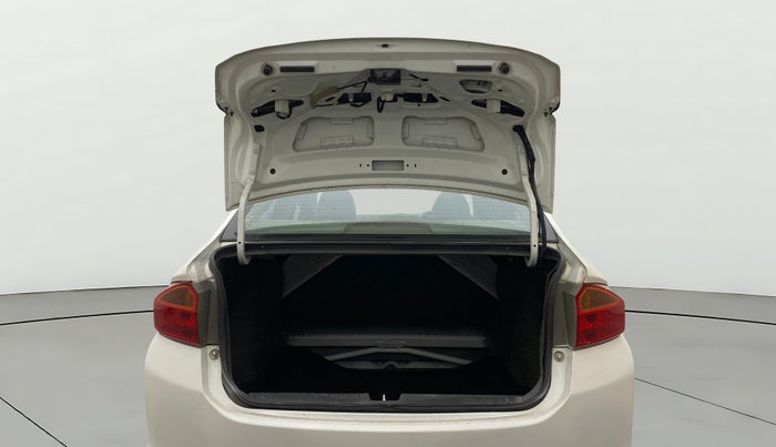 2016 Honda City 1.5L I-VTEC V MT, Petrol, Manual, 97,092 km, Boot Door Open