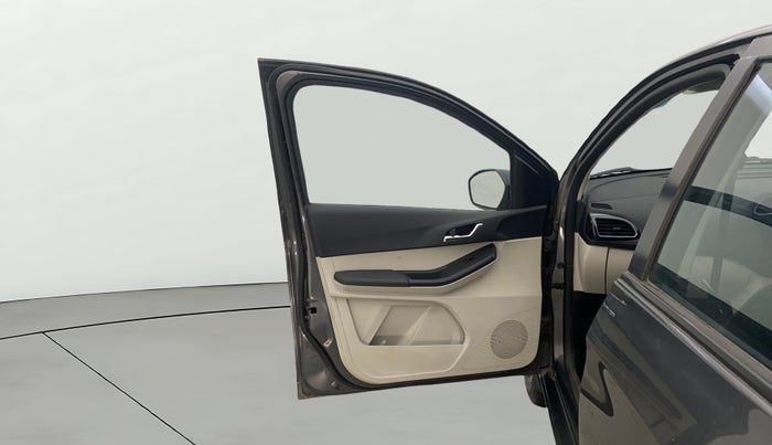 2022 Tata Tiago XZ PLUS CNG, CNG, Manual, 27,657 km, LHS Front Door