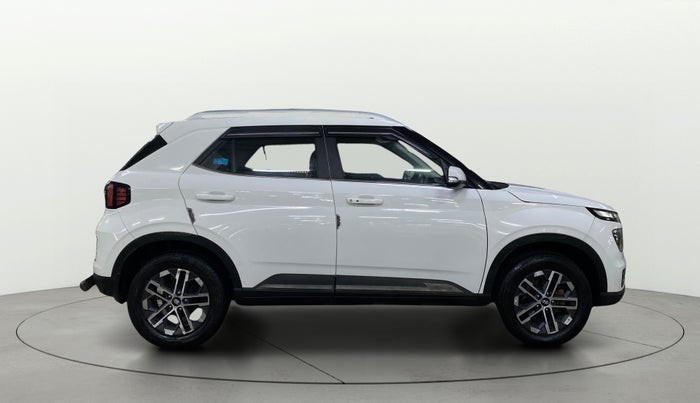 2023 Hyundai VENUE SX 1.5 CRDI, Diesel, Manual, 34,622 km, Right Side View