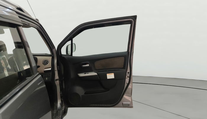 2016 Maruti Wagon R 1.0 LXI CNG, CNG, Manual, 56,549 km, RHS Front Door