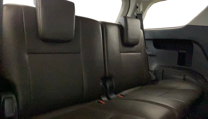 2018 Toyota Fortuner 2.8 4X2 MT, Diesel, Manual, 1,38,251 km, Third Seat Row ( optional )