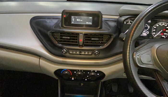 2021 Tata ALTROZ XM DIESEL, Diesel, Manual, 31,485 km, Air Conditioner