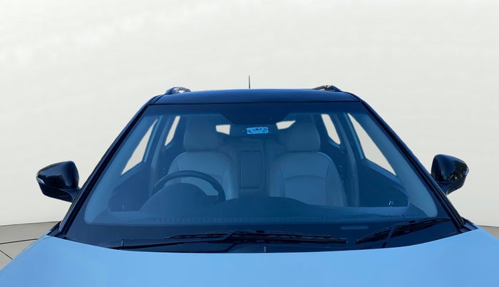 2022 Mahindra XUV300 W8 (O) 1.2 PETROL AMT, Petrol, Automatic, 36,068 km, Front Windshield