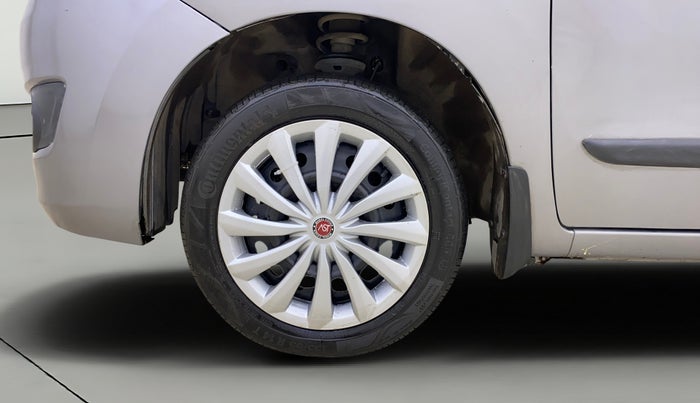2015 Maruti Wagon R 1.0 VXI, Petrol, Manual, 52,479 km, Left Front Wheel