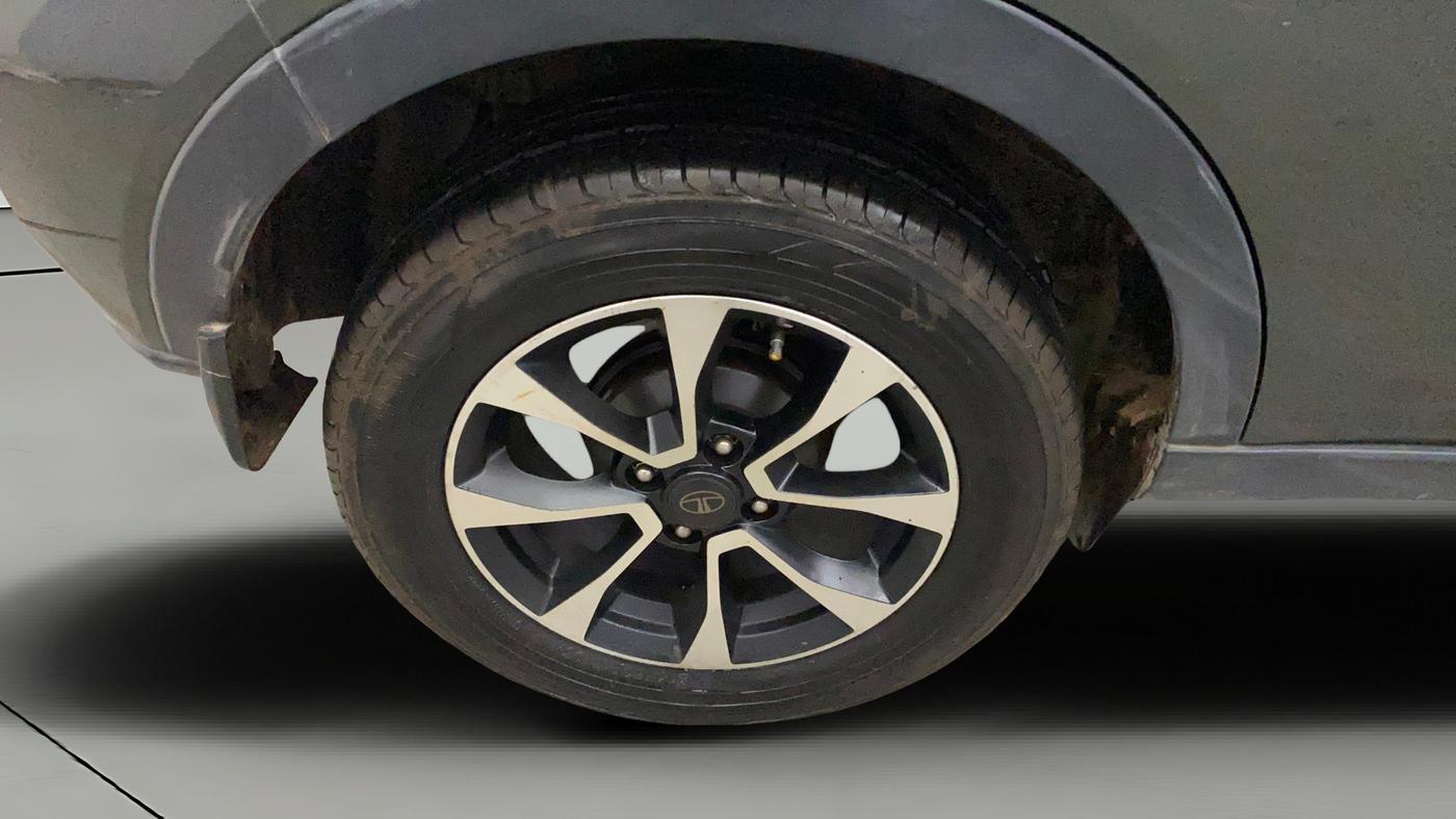 2020 Tata NEXON XZ PLUS PETROL, Petrol, Manual, 79,496 km, Right Rear Wheel