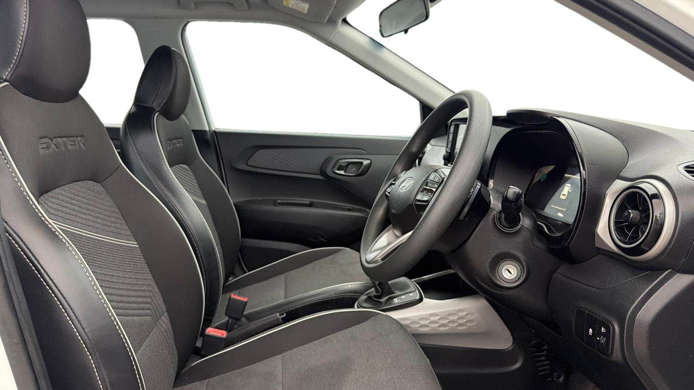 2024 Hyundai EXTER  SX 1.2 AMT, Petrol, Automatic, 9,988 km, Right Side Front Door Cabin