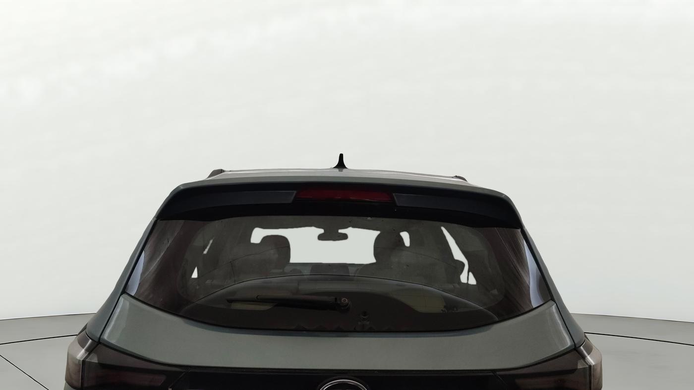 2021 Tata Safari XZA PLUS, Diesel, Automatic, 1,16,746 km, Rear Windshield