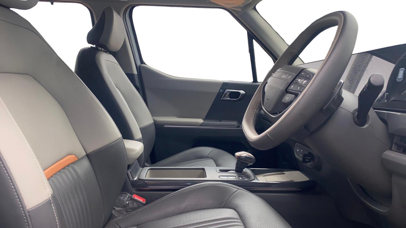 2025 KIA SYROS HTX Plus (O) 1.0 Turbo 7DCT, Petrol, Automatic, 6,867 km, Right Side Front Door Cabin