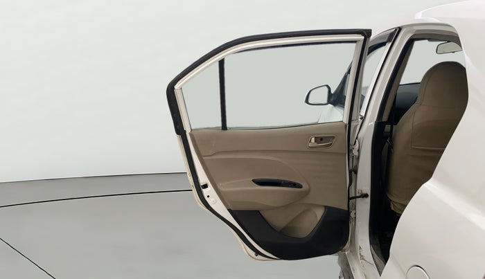 2019 Hyundai NEW SANTRO SPORTZ CNG, CNG, Manual, 72,970 km, LHS Rear Door