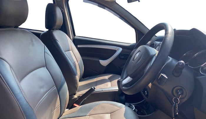 2016 Renault Duster RXL PETROL, Petrol, Manual, 88,147 km, Right Side Front Door Cabin