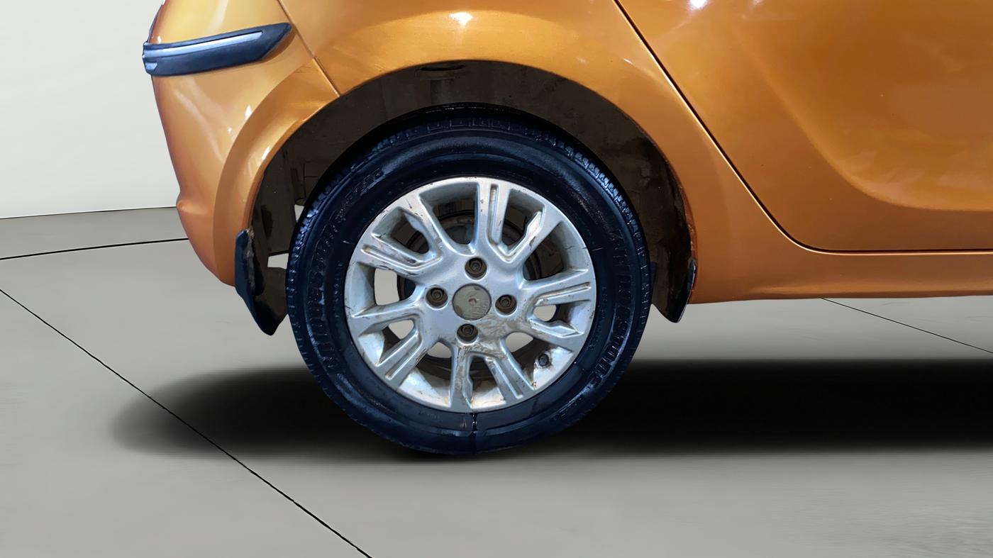 2018 Tata Tiago XZ PETROL, Petrol, Manual, 89,896 km, Right Rear Wheel