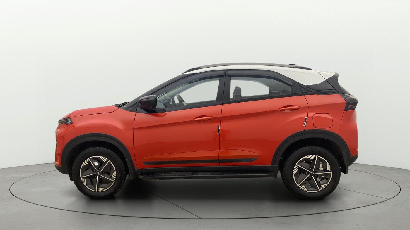 2024 Tata NEXON CREATIVE PLUS 1.2 REVOTRON 7 DCA DT, Petrol, Automatic, 25,742 km, Left Side