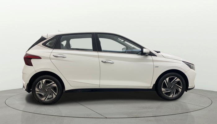 2022 Hyundai NEW I20 ASTA (O) 1.2 AT, Petrol, Automatic, 14,464 km, Right Side View