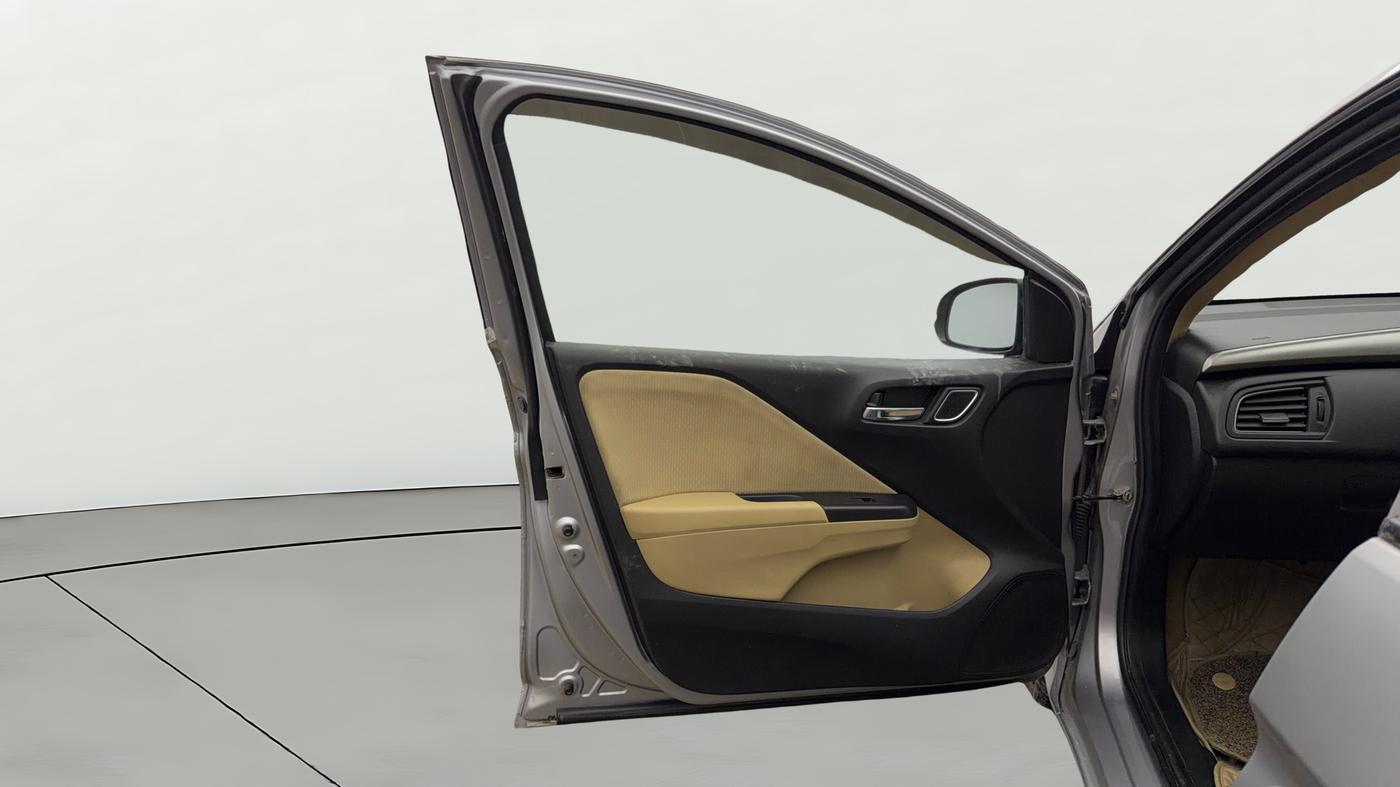 2022 Honda City 1.5L I-VTEC V MT 5TH GEN, Petrol, Manual, 46,225 km, LHS Front Door