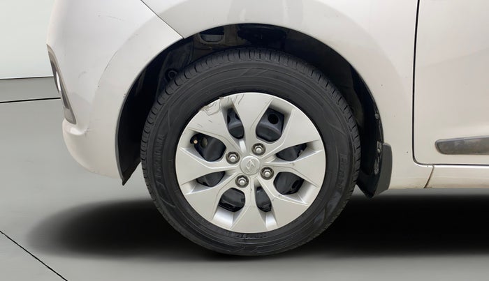 2015 Hyundai Xcent S 1.2, Petrol, Manual, 42,085 km, Left Front Wheel