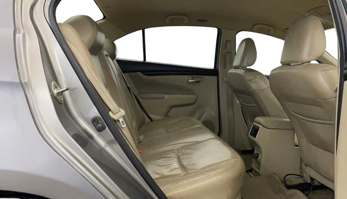 2017 Maruti Ciaz ALPHA  AT 1.4  PETROL, Petrol, Automatic, 90,009 km, Right Side Rear Door Cabin