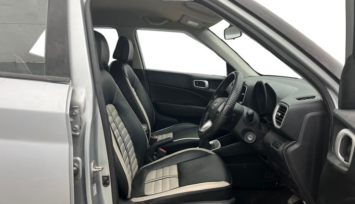 2020 Hyundai VENUE S 1.2, Petrol, Manual, 39,068 km, Right Side Front Door Cabin