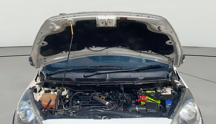 2018 Ford FREESTYLE TITANIUM 1.2 PETROL, Petrol, Manual, 1,28,009 km, Open Bonet