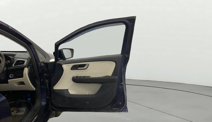 2024 Tata ALTROZ XZ PLUS SUNROOF CNG, CNG, Manual, 35,997 km, RHS Front Door