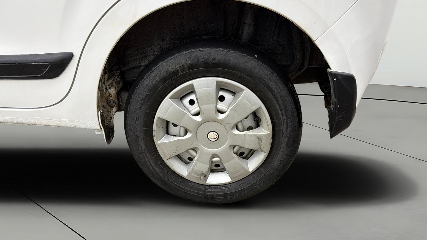 2022 Maruti New Wagon-R LXI CNG (O) 1.0, CNG, Manual, 1,04,176 km, Left Rear Wheel